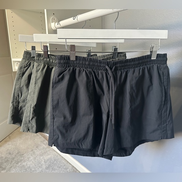 Té Verde Activewear Shorts - Green - Size Medium - Picture 5 of 5